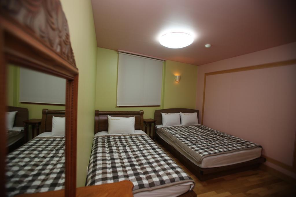 Hostel Lyndon Jeju Ruang foto