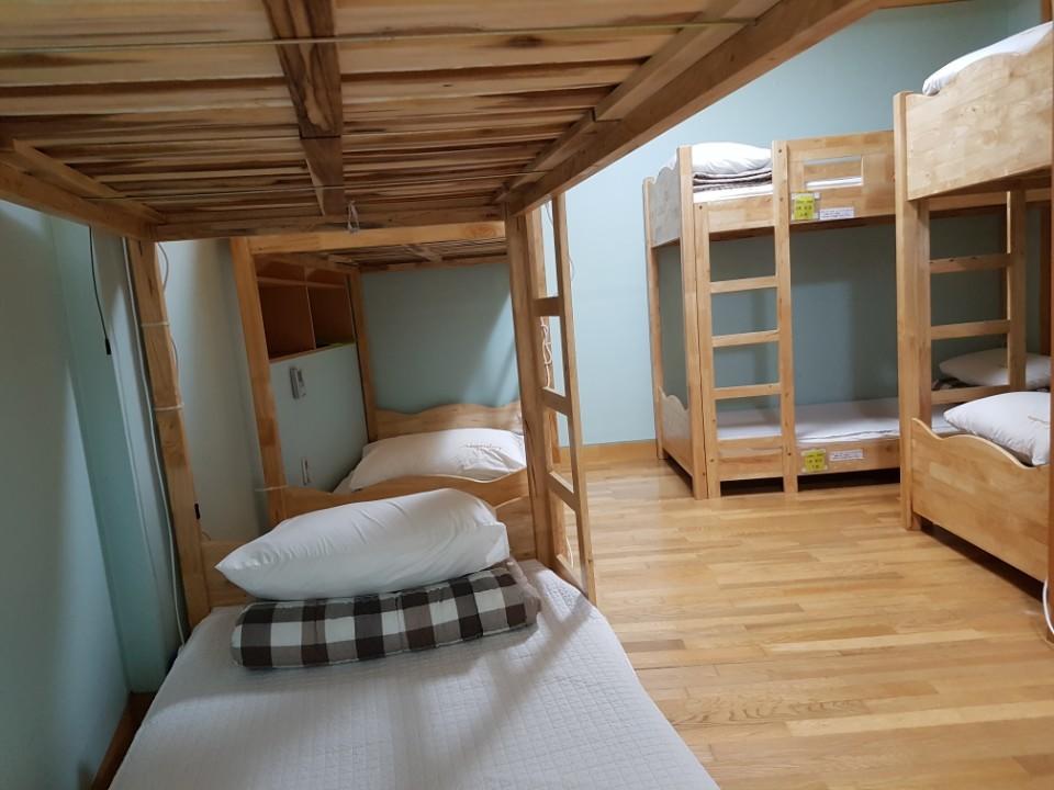 Hostel Lyndon Jeju Bagian luar foto