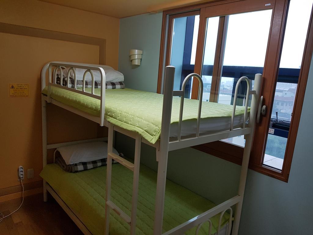 Hostel Lyndon Jeju Ruang foto
