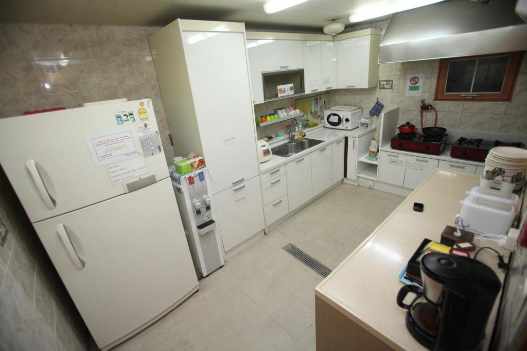 Hostel Lyndon Jeju Bagian luar foto