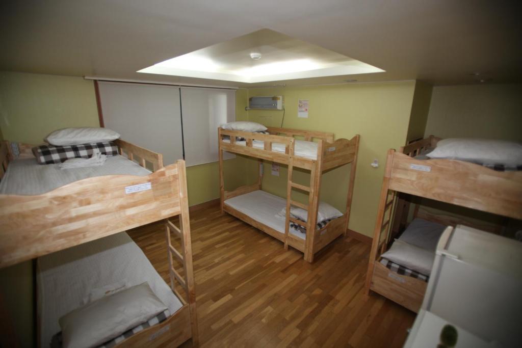 Hostel Lyndon Jeju Ruang foto