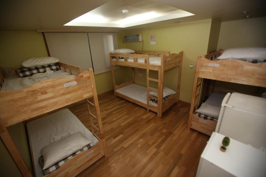 Hostel Lyndon Jeju Ruang foto