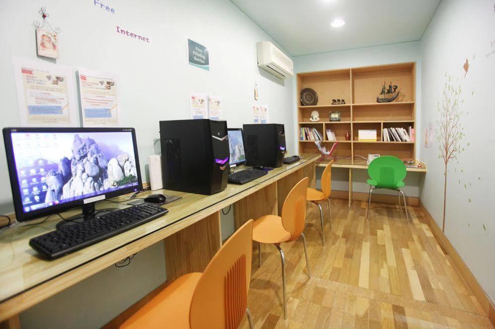 Hostel Lyndon Jeju Bagian luar foto